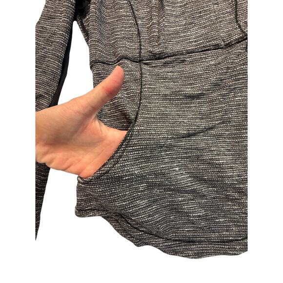 Lululemon Base Runner Half-Zip Sweater Gray & Black Herringbone Size 4 - Picture 7 of 16